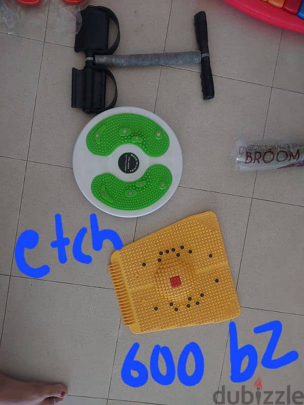 standing and clipping fan 1 omr only. . other items price inside photo 10