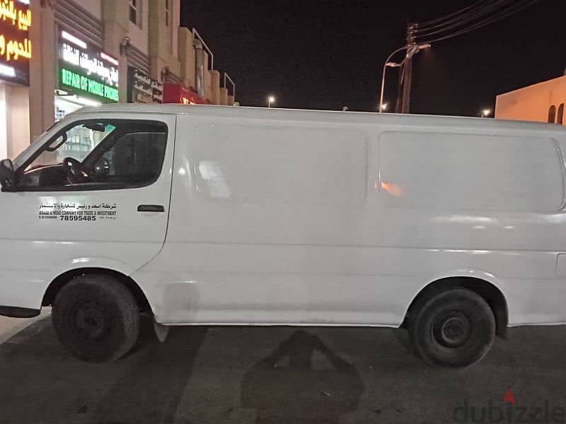 driver with Toyota hiace van buss looking for delivery  work 0