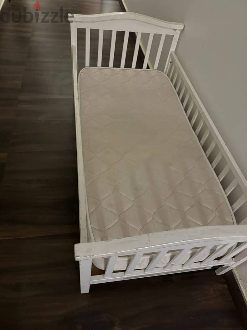 Kids Bed with a mattress 0