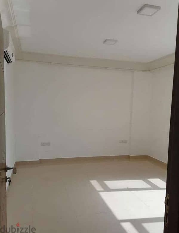 flat for rent qurm. . شقق للأيجار في القرم 5