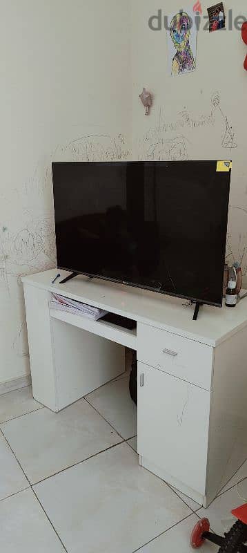 Hi-Sense 43" TV 2