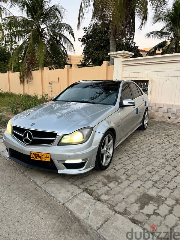 Mercedes-Benz C 300 2011 0