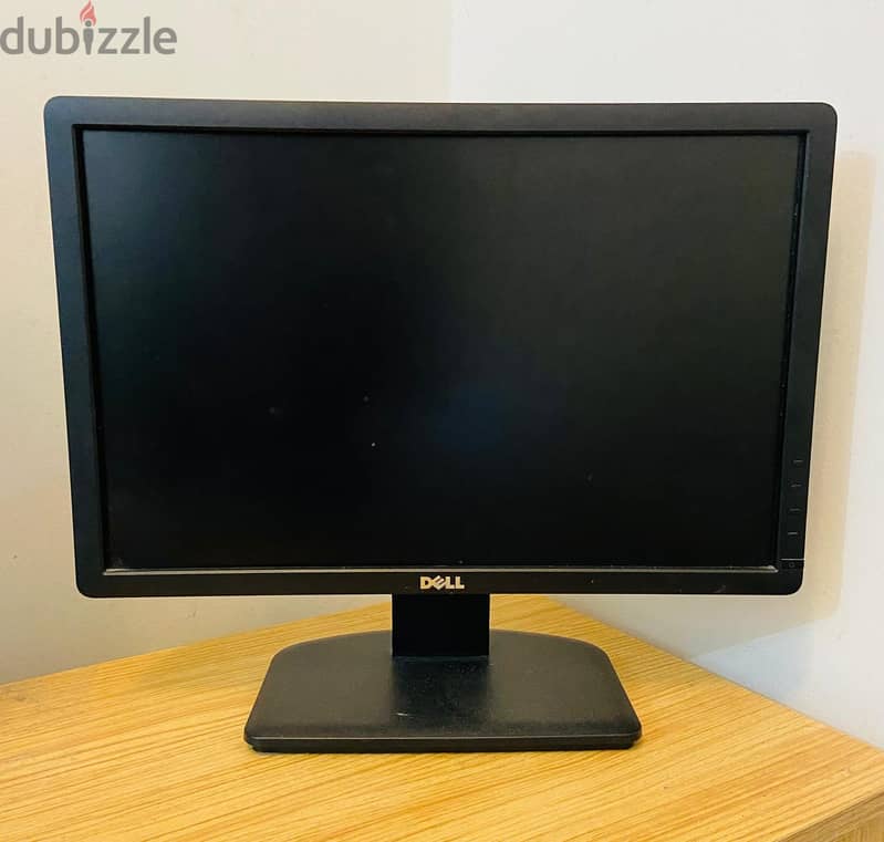 HP Desktop PC & Dell 17.5" Monitor 2