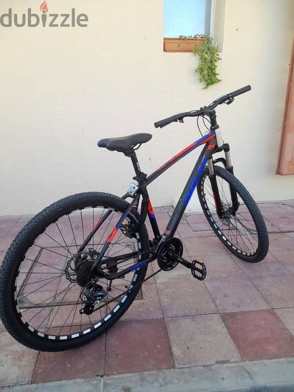 Bicycle for sale location Al Khoudh. 0