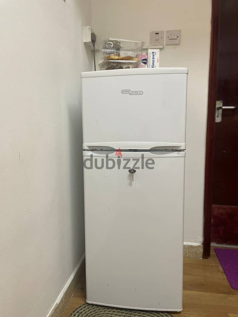 Refrigerator , only 1 year used, 175L 0