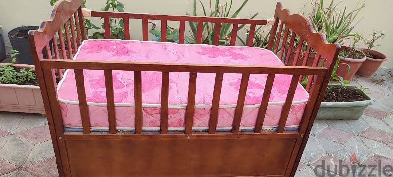 *FOR FREE* BED + COT AND SHOERACK 5