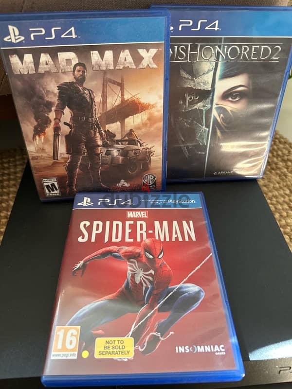 Games for PS4 - perfect condition 0