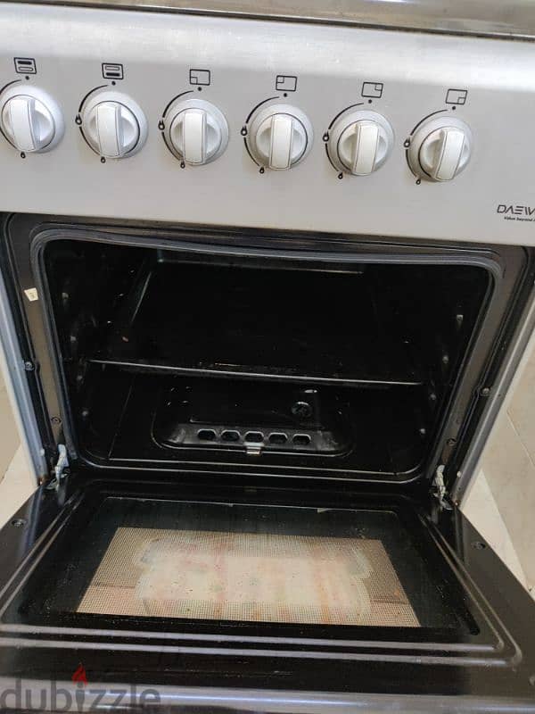 Cooking range in good condition 0