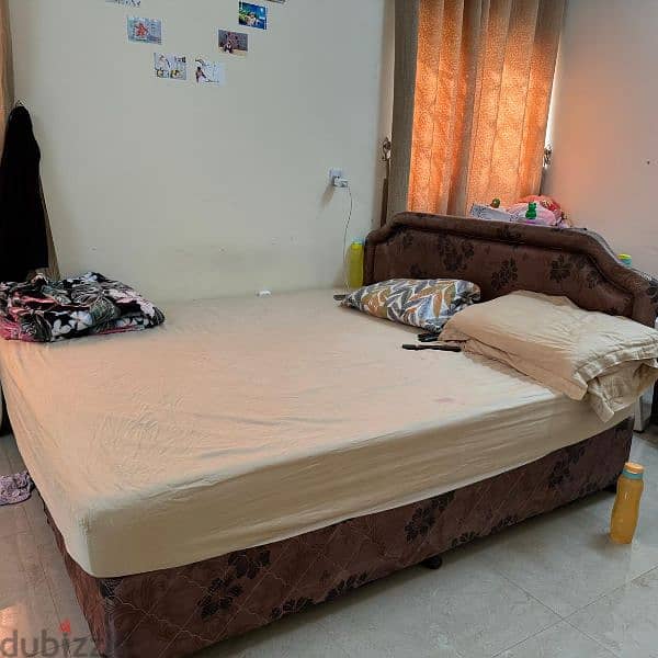 6/6 bed with mattress 2