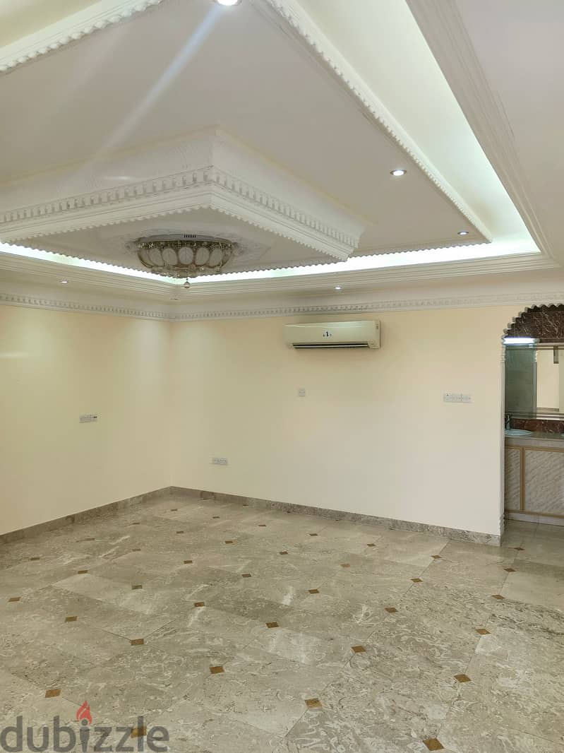 "SR-Mk-670 *For Rent: Spacious Villa in Bushar*  Located behind Priva 2