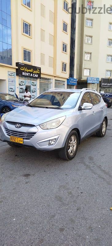 Hyundai Tucson 2013 oman car very clean car one year mulkia (97308772) 0