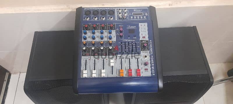 power mixer and 2 speakers 1