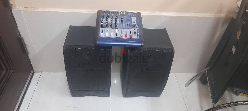 power mixer and 2 speakers 2