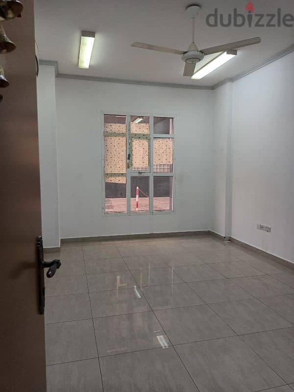 1 Room for Rent nearest to Avenues Mall, 1