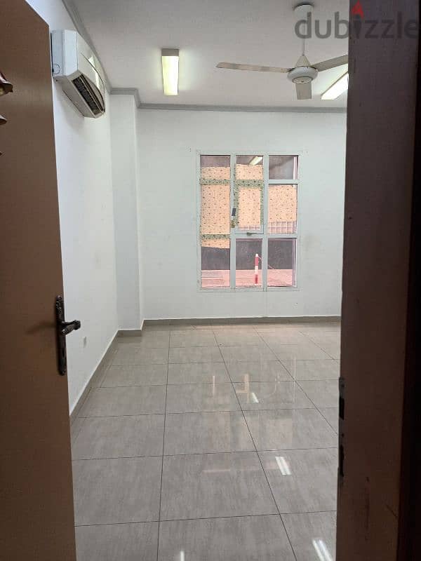 1 Room for Rent nearest to Avenues Mall, 2