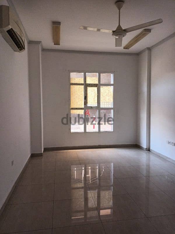 1 Room for Rent nearest to Avenues Mall, 3