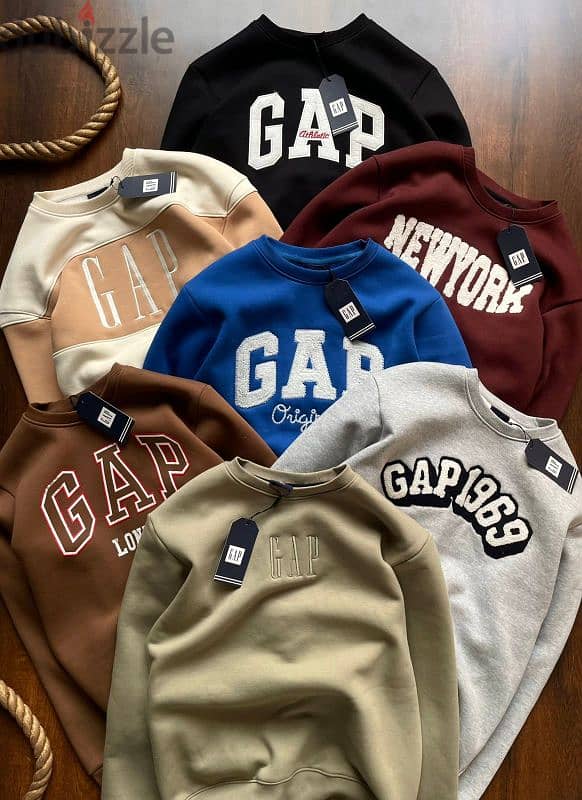 GAP sweatshirt 0