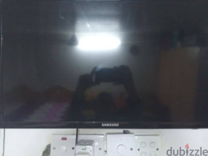 Samsung led tv with tv stand 0