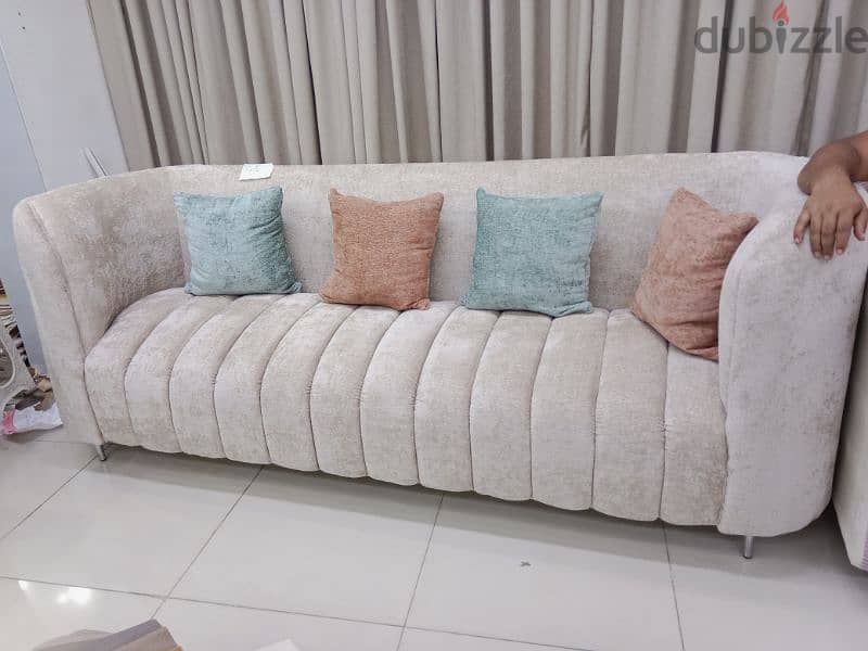 sofa band new sale. 4 piece. 8. seat 0