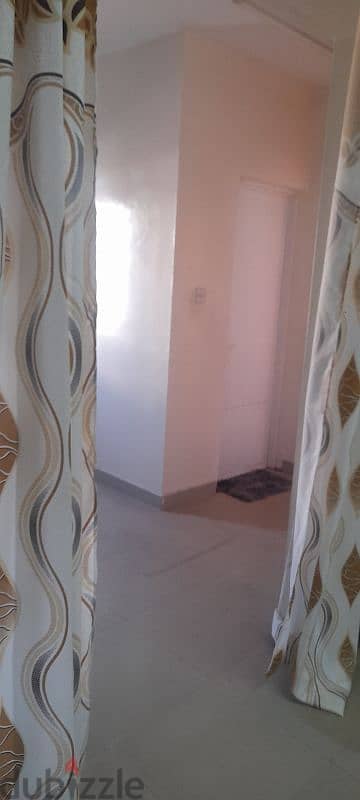 Room for rent near al meera supermarket Al khuwair 3