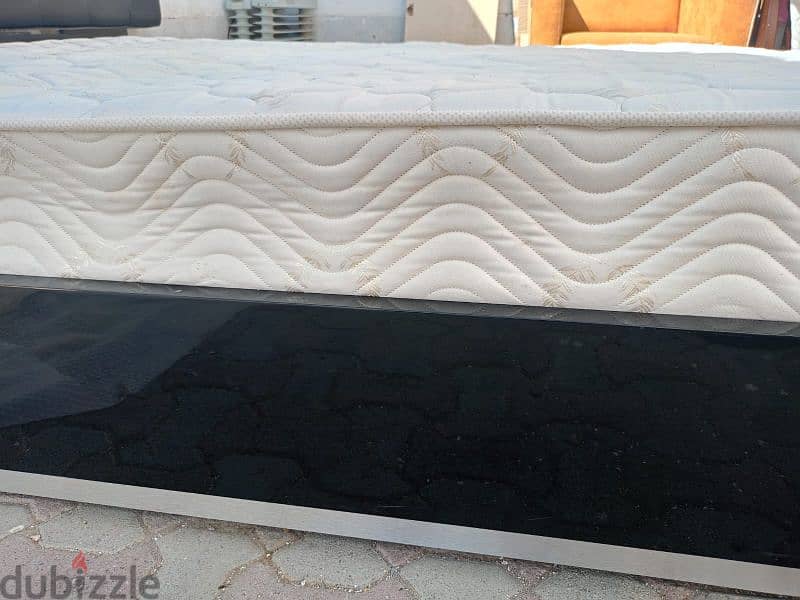 Bed and Mattress king size 4