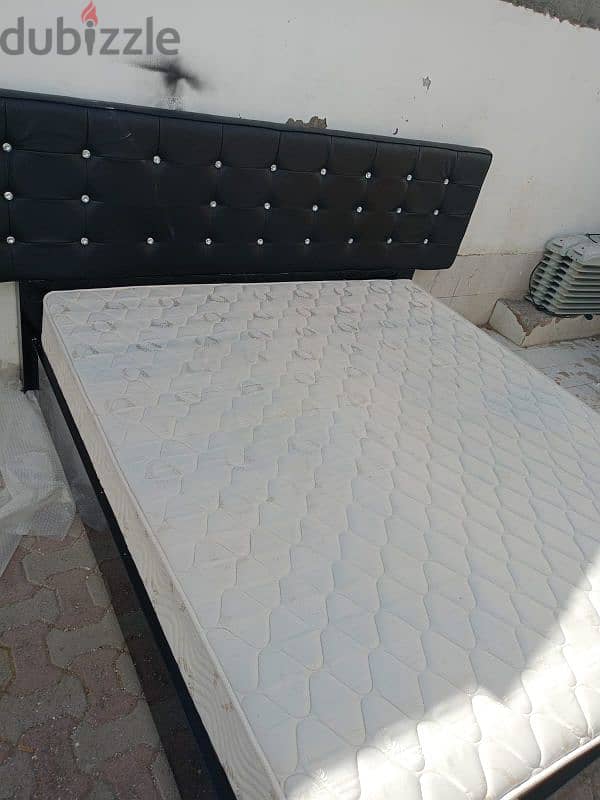 Bed and Mattress king size 6