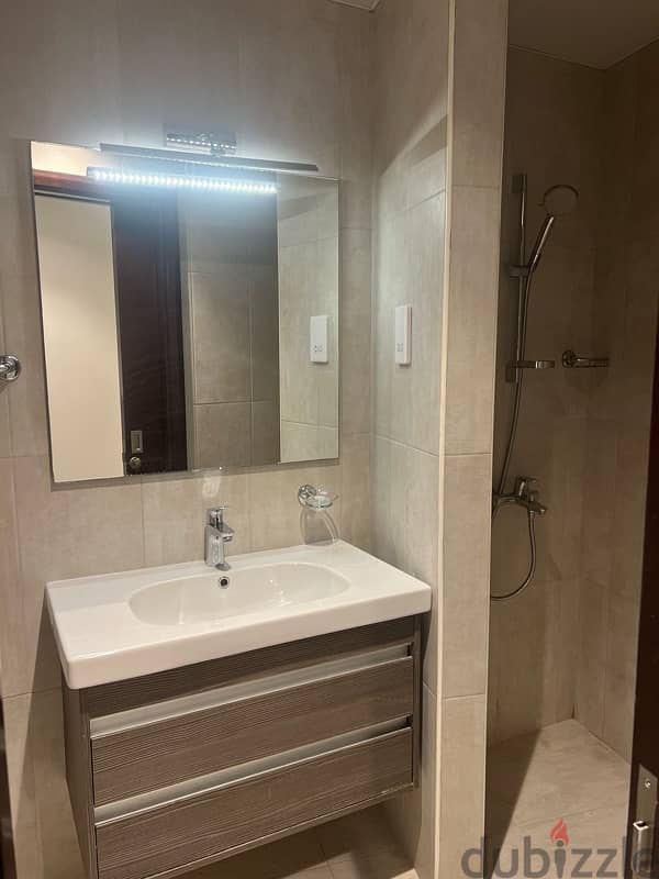 Apartment  in Muscat Hills   شقة في مسقط هيلز 5