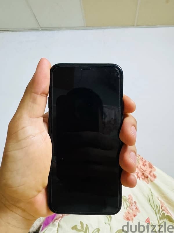 i phone 11 pro max 256 gb good condition 1