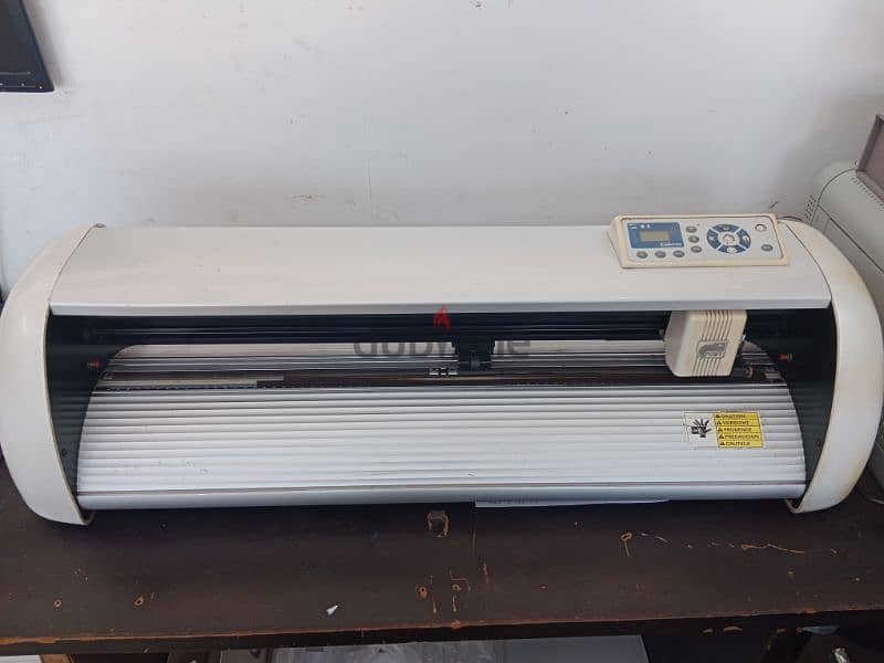 Plotter for Sale Urgent 0