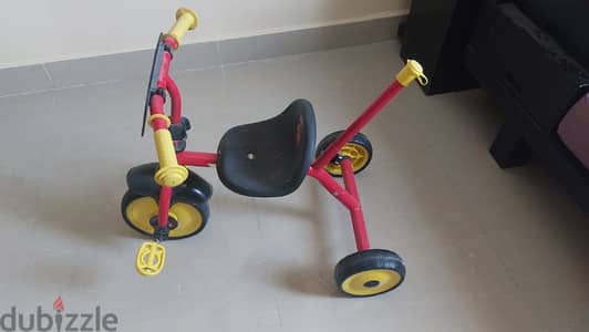 3 wheeler cycle. ( age 1 to 4 may be)