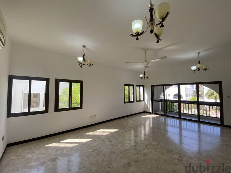 6me37-Beautiful 3+1BHK Villa For Rent in Qurum 4