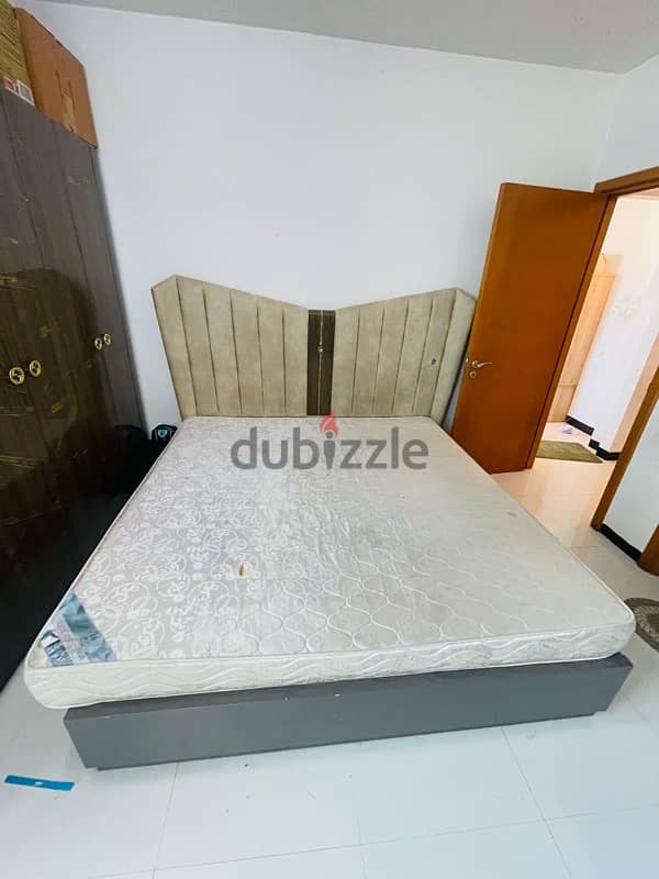 King Size bed, Sofa, Tv Stand, Dressing Table, Dining Table for sale 7