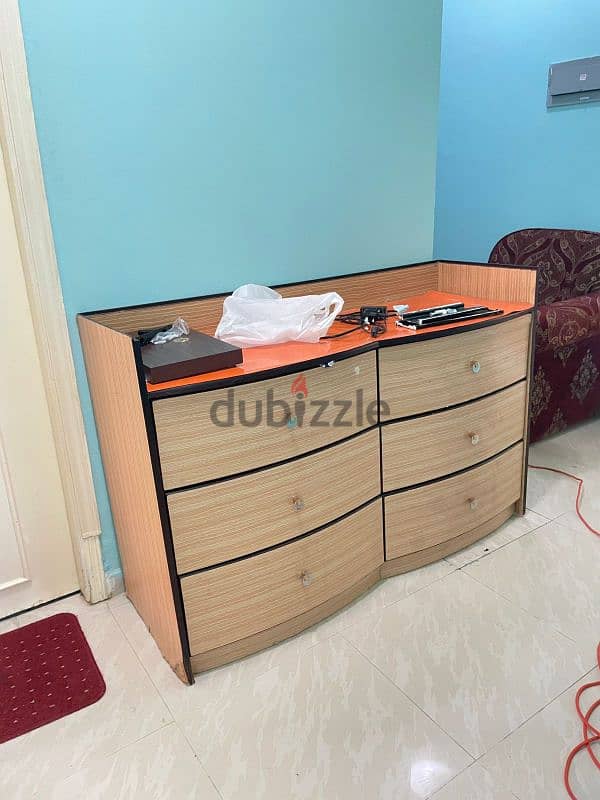 Furniture available in Al Khuwair 33 6