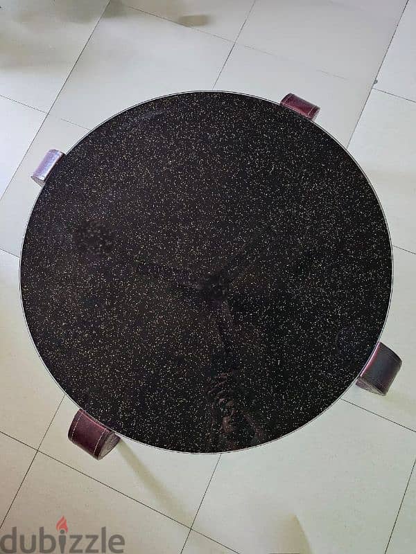 Round Table for sale 0