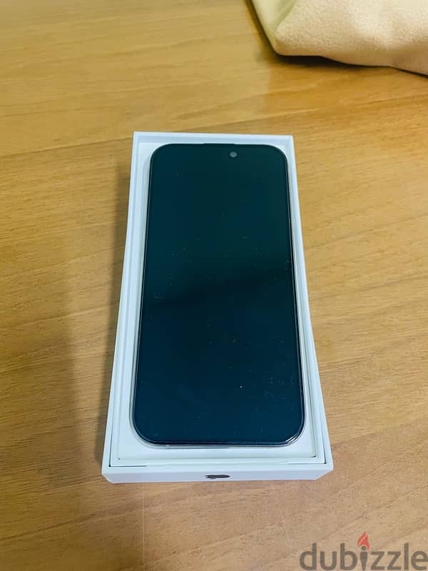 Iphone 15 Pro 258GB Clean & Neat Dual Sim 4