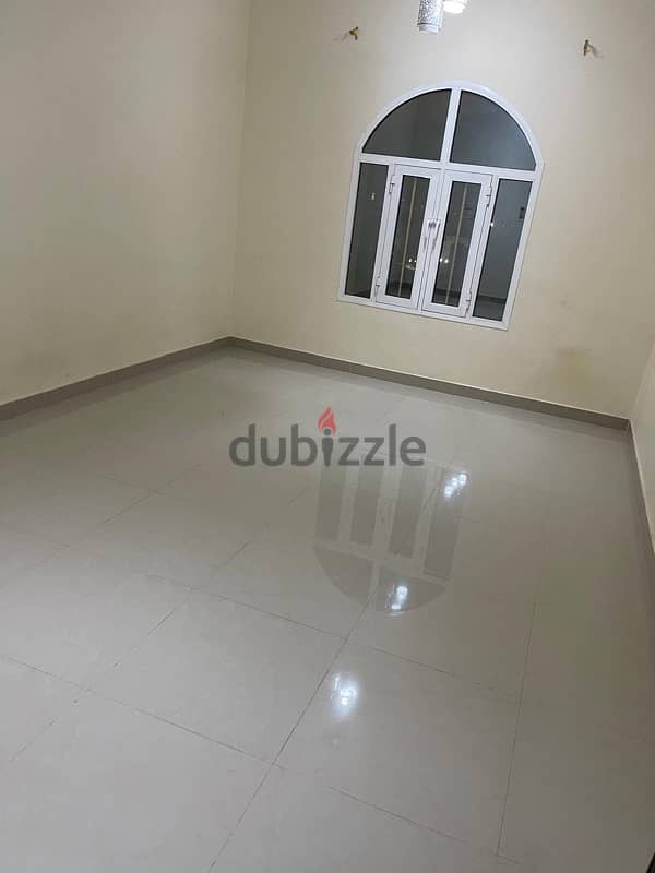 3-Bedroom Apartment for Rent – Al Maabilah 2