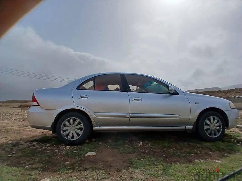 Nissan Sunny 2011 0