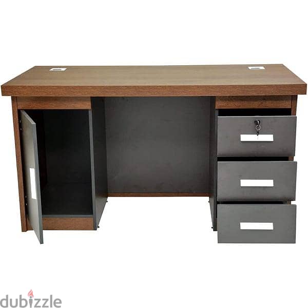 Premium Office Tables: Enhance Your Workspace 1