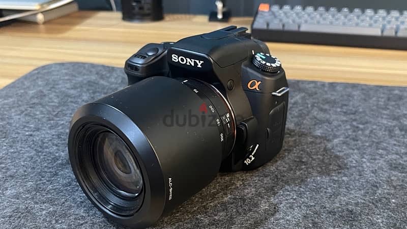 Sony A200 DSLR 0