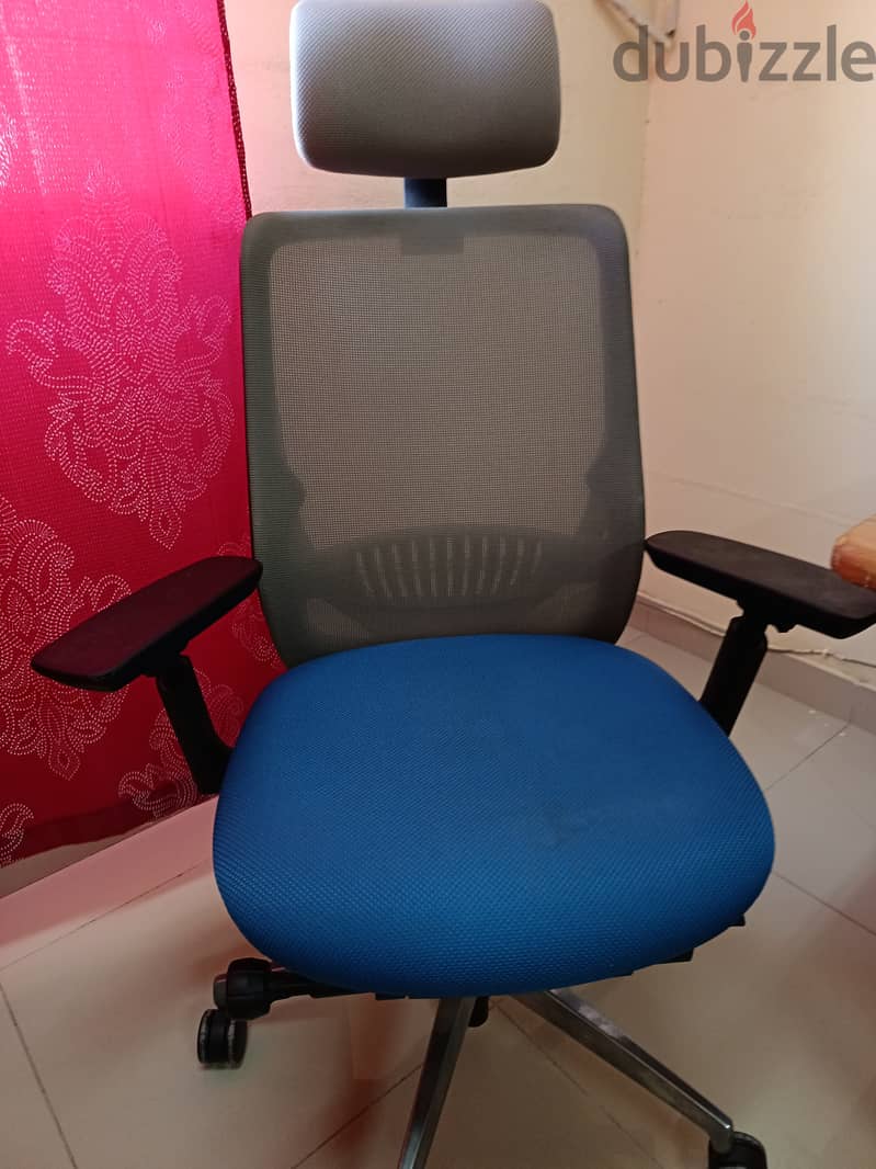 Office chair in brand new condition 1