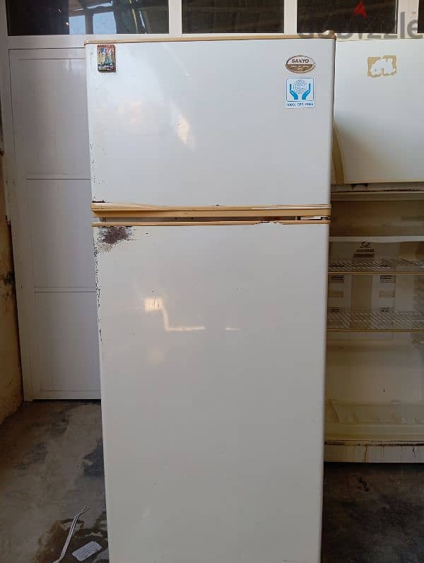 SANYO REFRIGERATOR FOR SALE!! 0