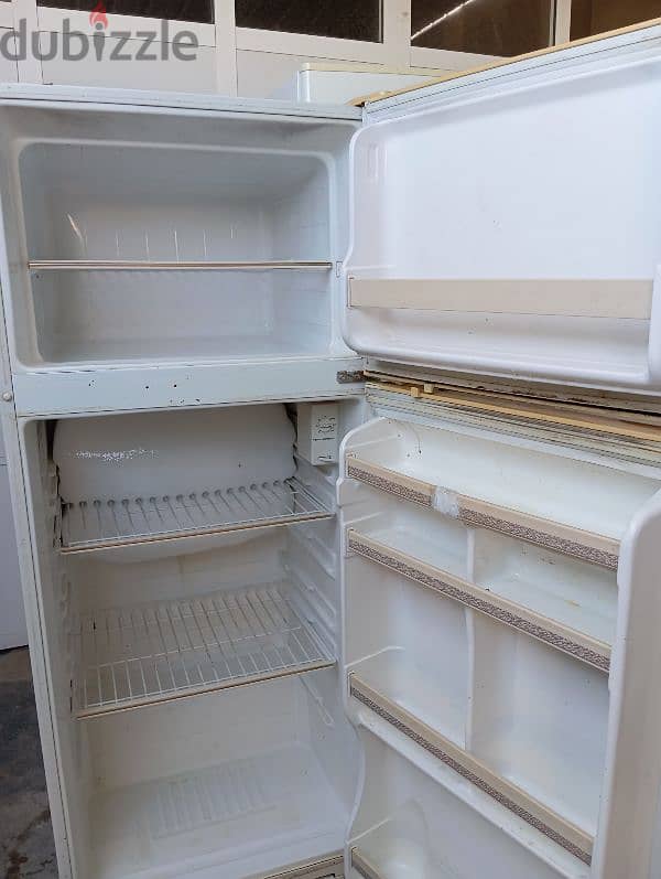 SANYO REFRIGERATOR FOR SALE!! 2