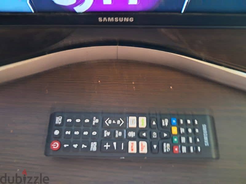 Samsung Smart TV  43 size 1