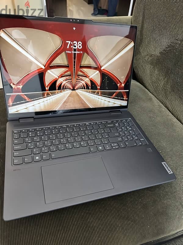 Lenovo Yoga 7i Touch 15.6 Inch 1TB/16GB Intel Core 7 Ultra 1