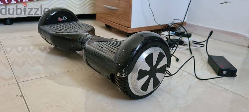 Used Black Hoverboard for sale      هوفر بورد مستعمل للبيع 1