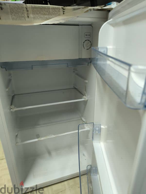 Refrigerator 1