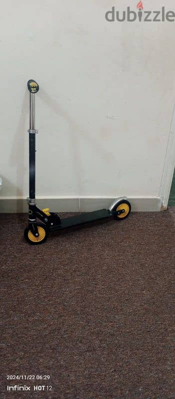 kids scooty  in very good condition 1