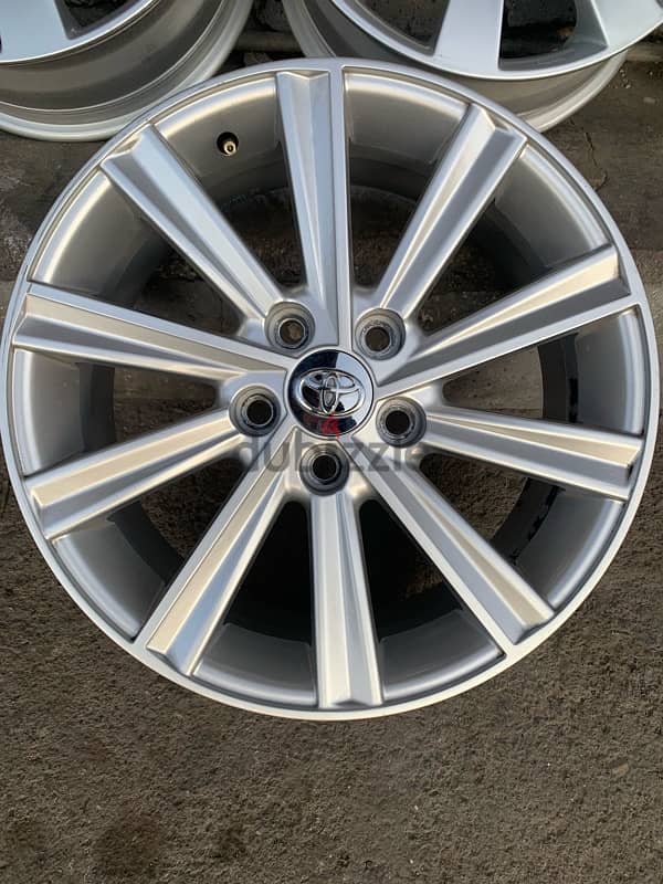 TOYOTA ALLOY SIZE 17 For sale 0