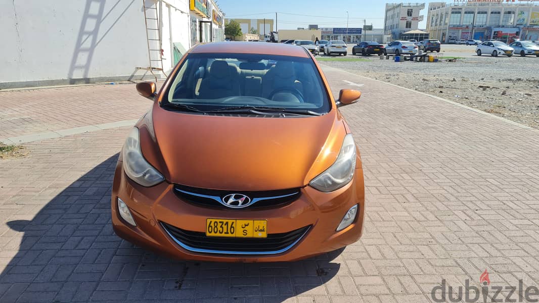 Hyundai Elantra 2012, Fuel Economy Car in Good Condition 0