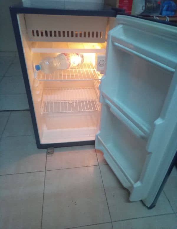 Daewoo Fridge Neat n Clean Perfect Cooling Call 79146789 3